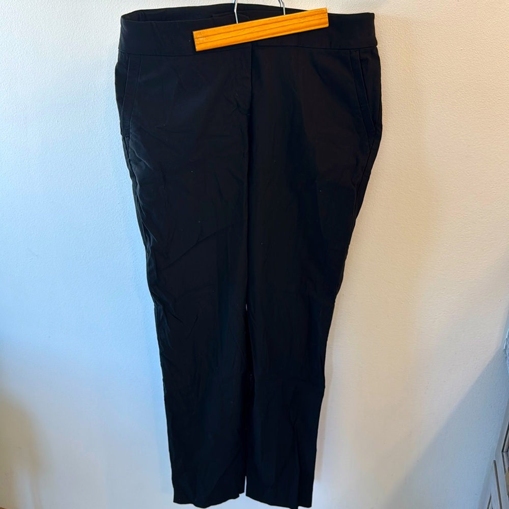 Like new, stretch fabric, black pants